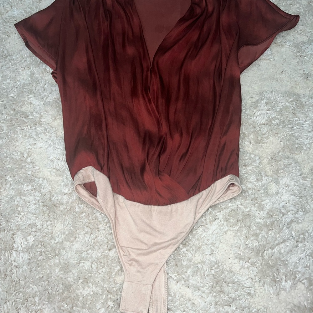 PAIGE Rust Bodysuit - Picture 4 of 5